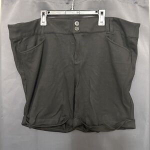 20 Torrid cuffed black knit stretchy shorts